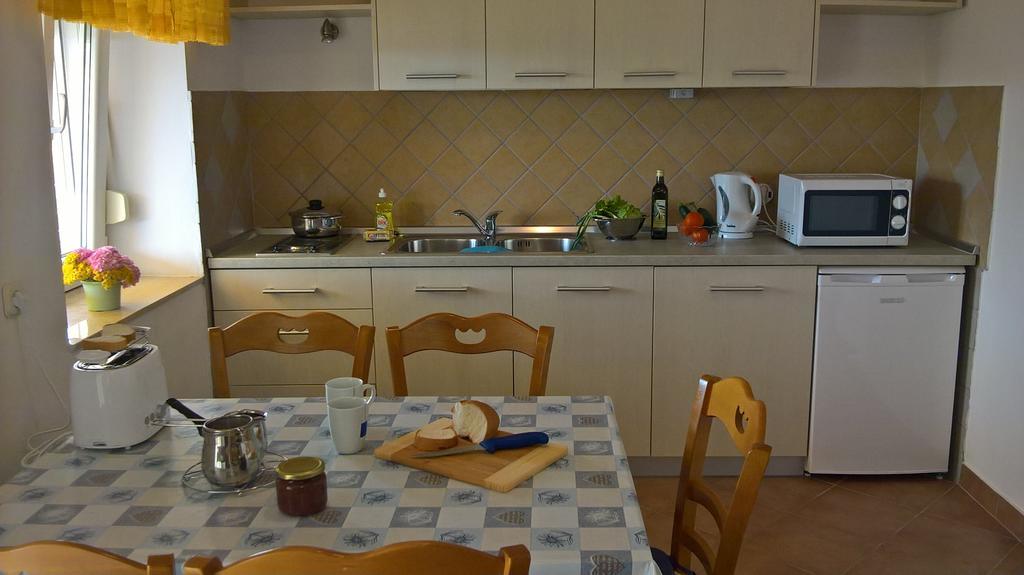Apartments Krusvina Лун Экстерьер фото