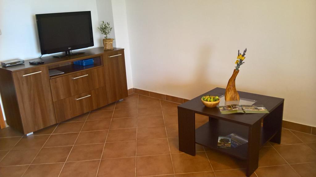 Apartments Krusvina Лун Экстерьер фото